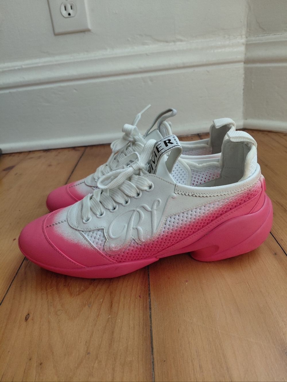 Roger Vivier Pink Women Sneakers